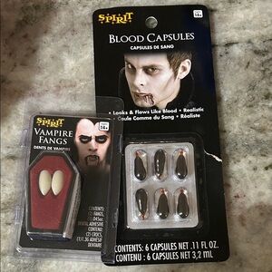 *NEW* Vampire Fangs and Blood Capsules Set